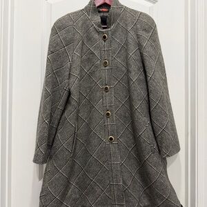 Alorna Black and White Houndstooth Coat